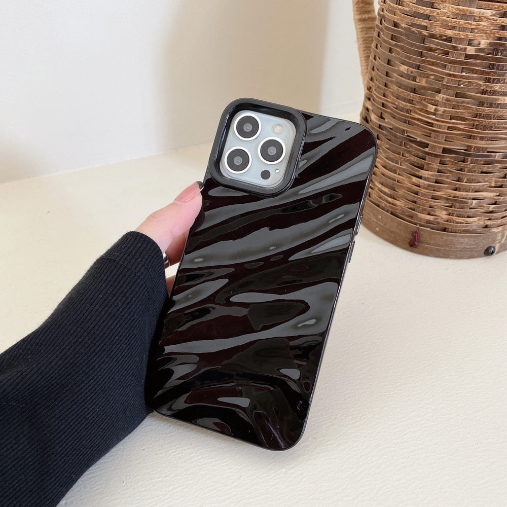 Luxure Waves